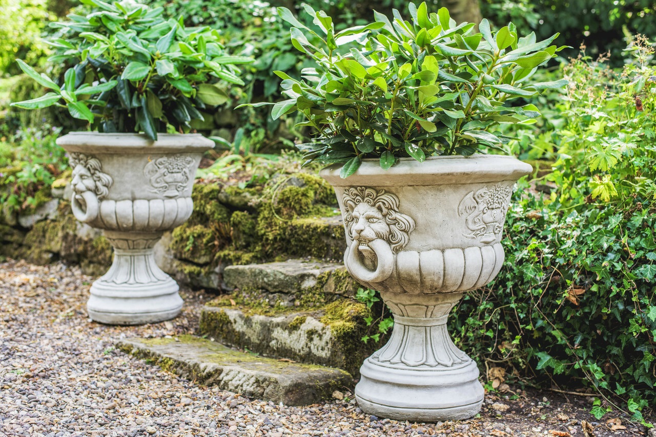 Lion head stone cast garden vases